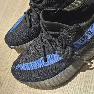 Adidas Yeezy Boost 350 V2 'Dazzling Blue'